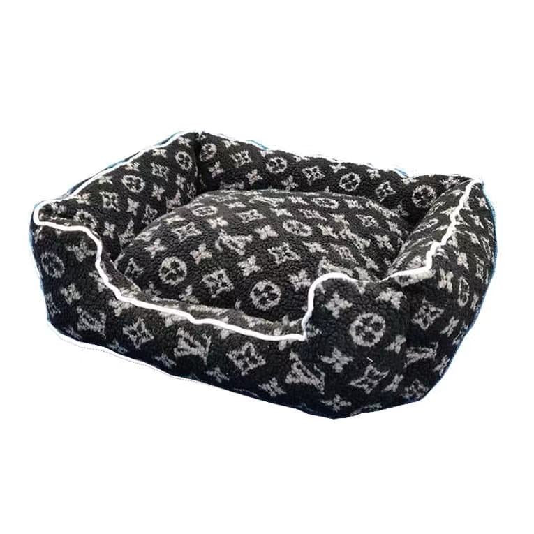 Louis Pawtton Pet Bed