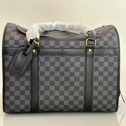 Louis Pawtton Monogram